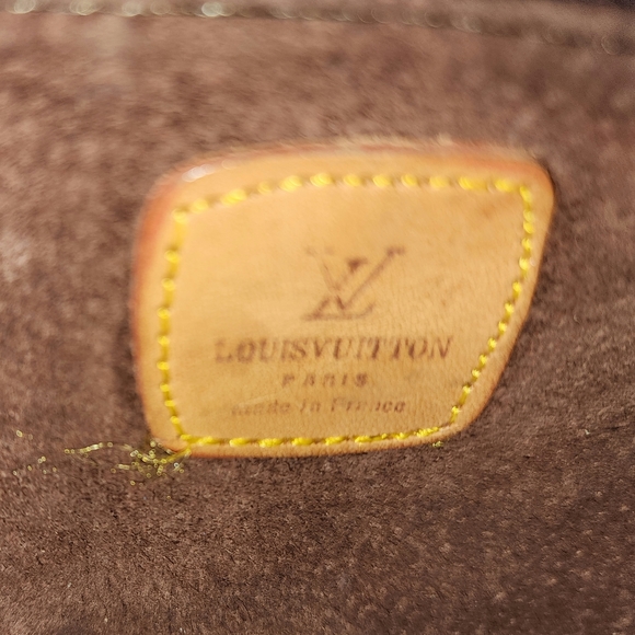 1960's Vintage Louis Vuitton Monogram Leather Handbag - Picture 9 of 13